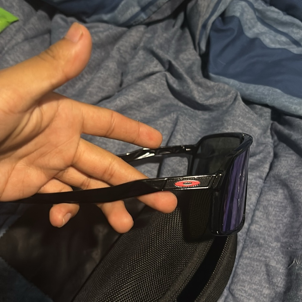 Oakley Sunglasses with Purple Lenses and Case - Picture 8 of 9